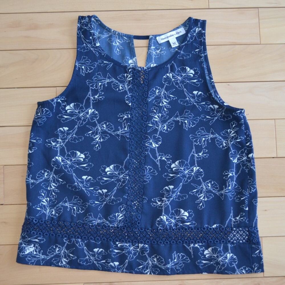 Abercrombie Sleeveless Blouse Tank Top Size Medium Navy Blue